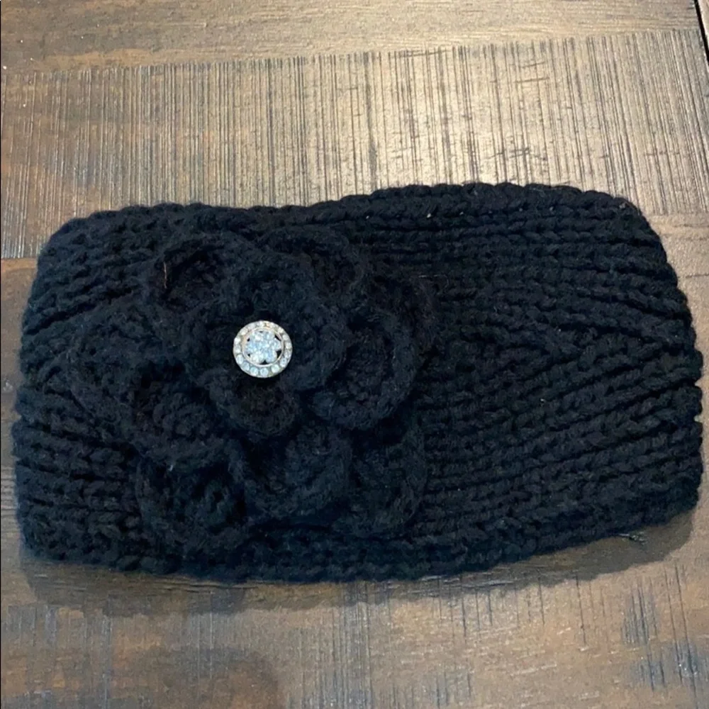 𝅺KNIT Headband With Embellishment